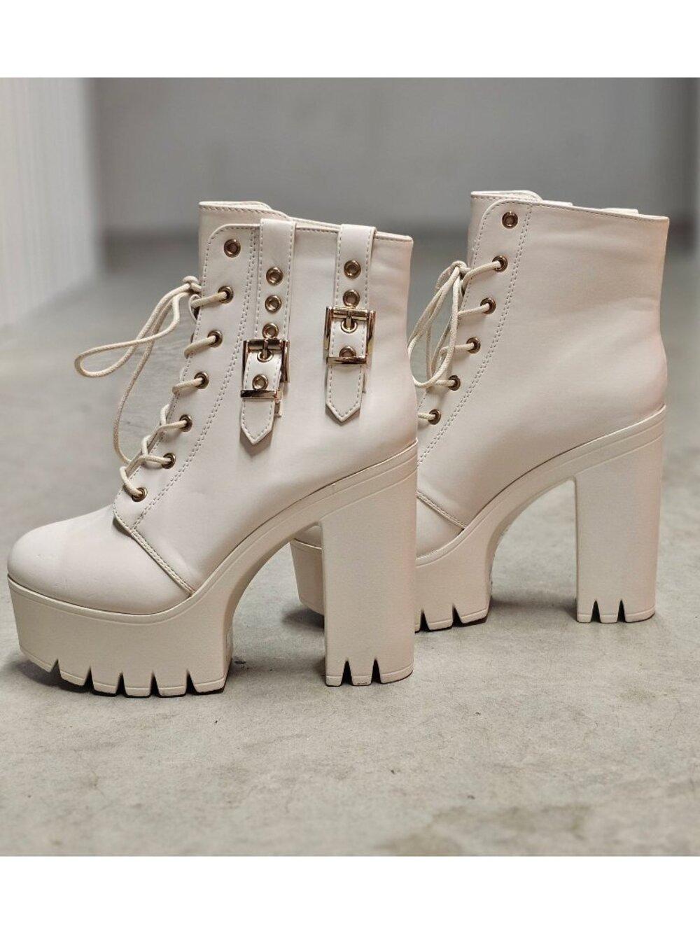 Lace-Up Platform Chunky Heel Ankle Boots With Dual Buckle Detail In Off White